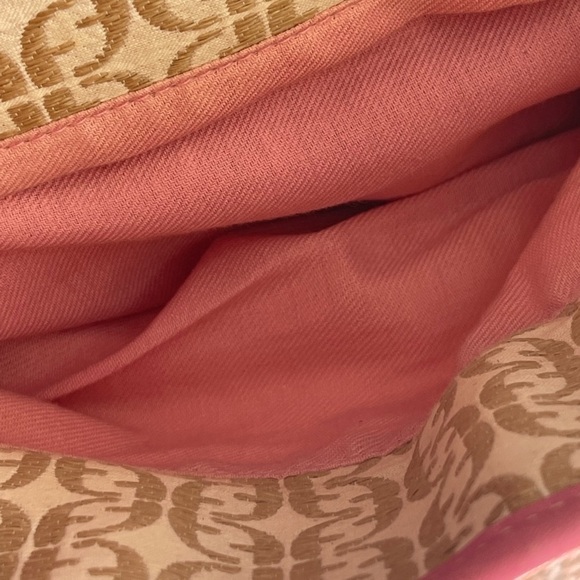 Fossil signature print pink leather trim shoulder bag - Picture 15 of 16